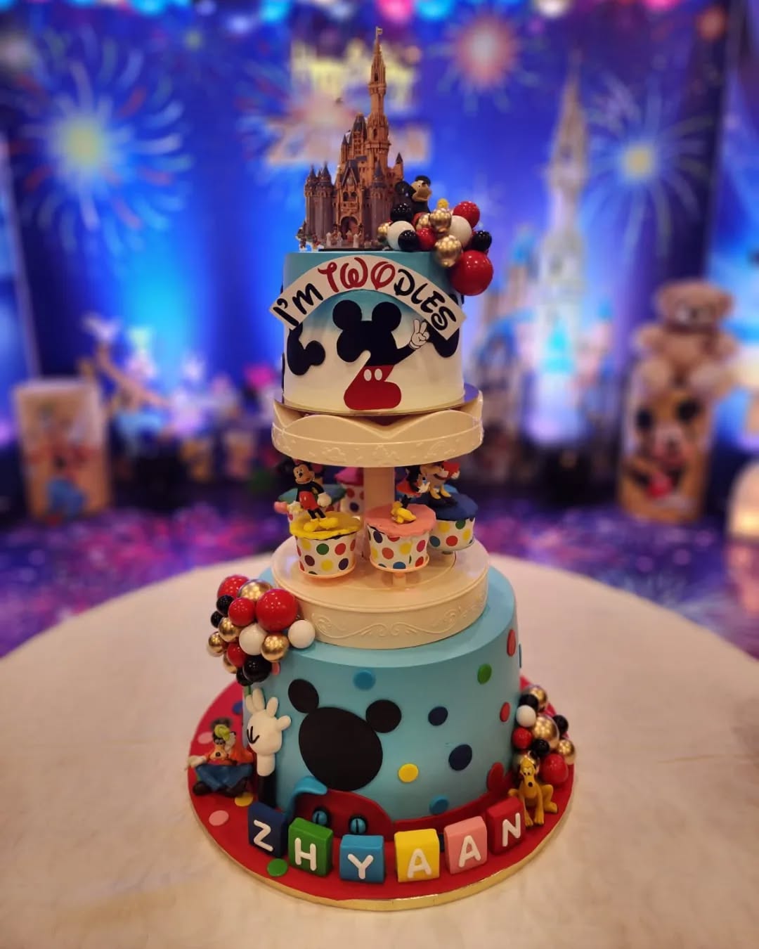  Mickey Mouse Cake Design